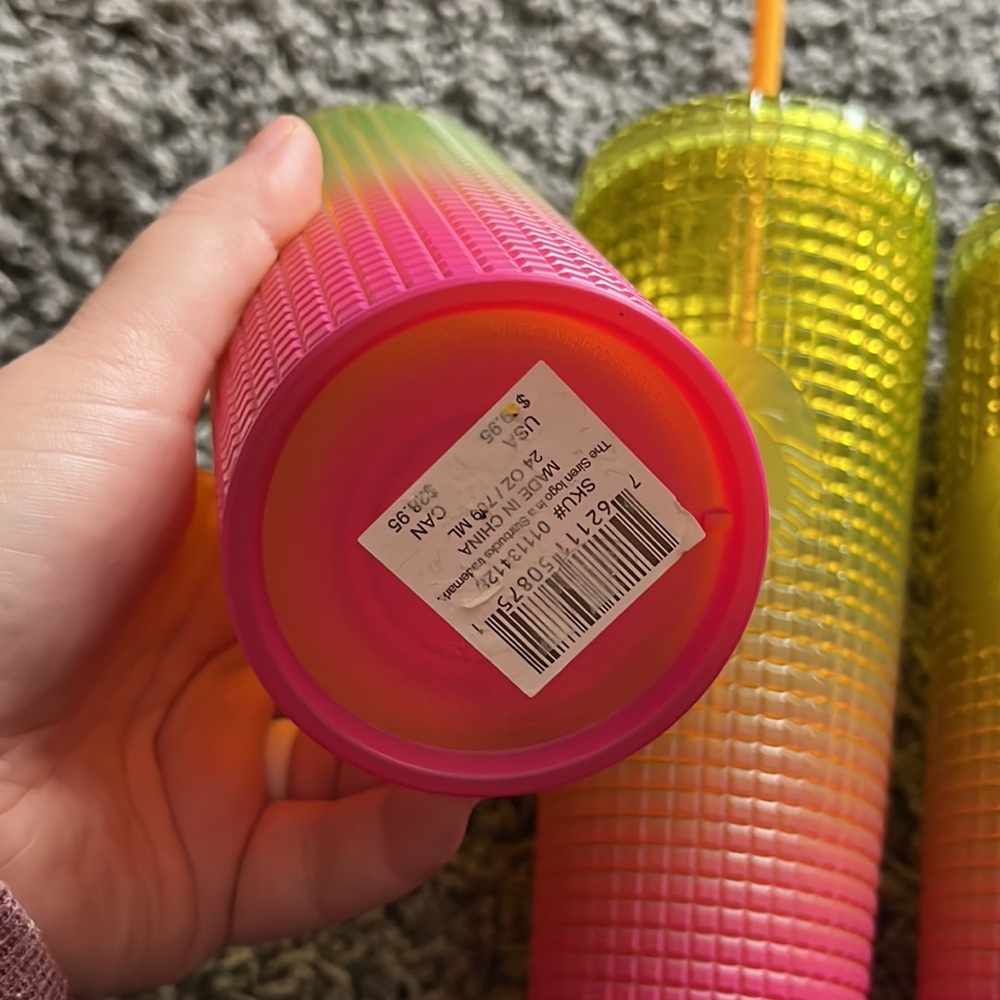 Starbucks Neon Yellow Lemon
And Pink Grid Cold Cup Tumbler
24oz Venti NWT - Picture 3 of 3